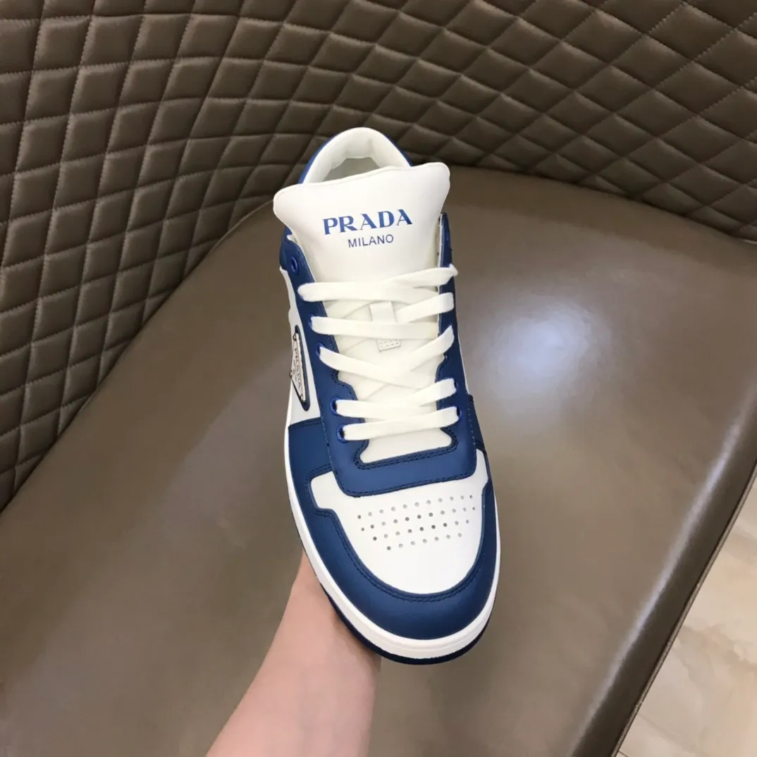 P380 Yuan 38-45 Prada Prada’s new men’s leather sports shoes, the highest version on the market, any comparison is welcome🆚! The original leather has excellent texture and is super high-end! Fetal sheep net lining imported from Italy, removable pad! Luxurious materials and fine workmanship, highly recommended!